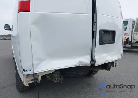 2023 Chevrolet Express Cargo Rwd 2500 Regular Wheelbase Wt from USA, damaged, VIN 1GCWGAFP8P1135697